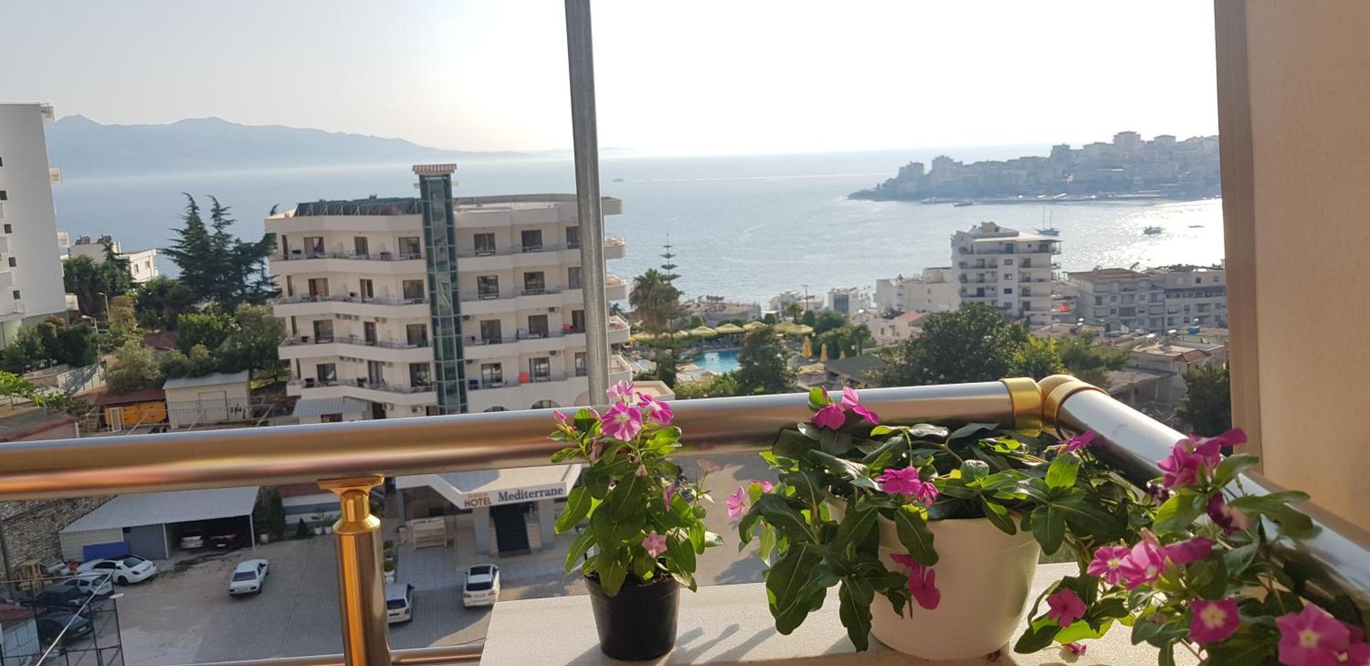 Two Suns Apartament Sarande Exterior photo